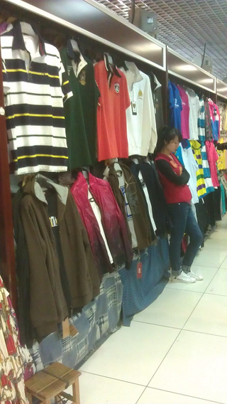 Illustration for article titled How Tourists Are Encouraging Chinese Knock-Offs